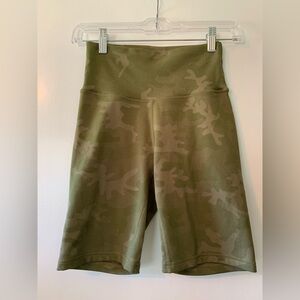 P'tula Stealth Camo Shorts 6 inch